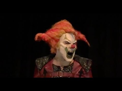 jack the clown welcomes media to halloween horror nights 2015