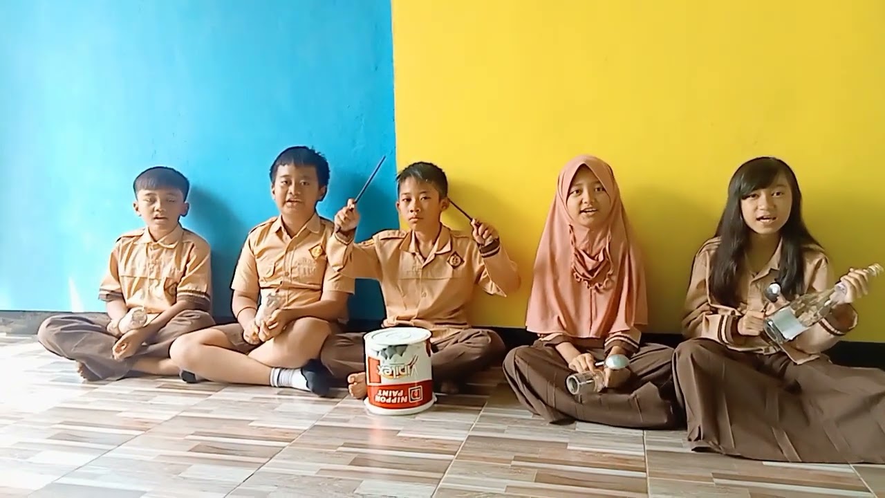 ampar-ampar pisang dari kelas 4A SDN Taruna Karya 153 Bandung
