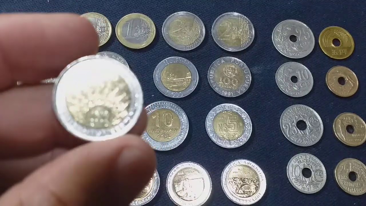 VOCÊ TEM ALGUMA BI-METÁLICA OU MOEDA FURADA? TEM EUROS?