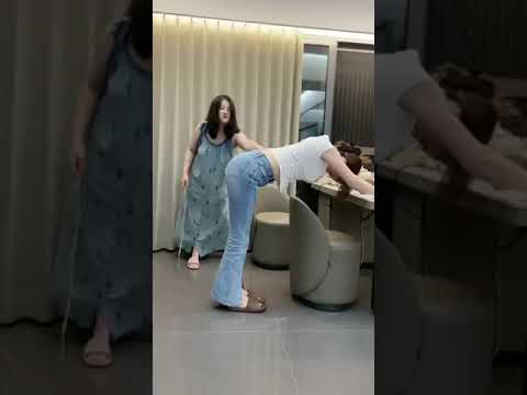 تحدي خلع الملابس