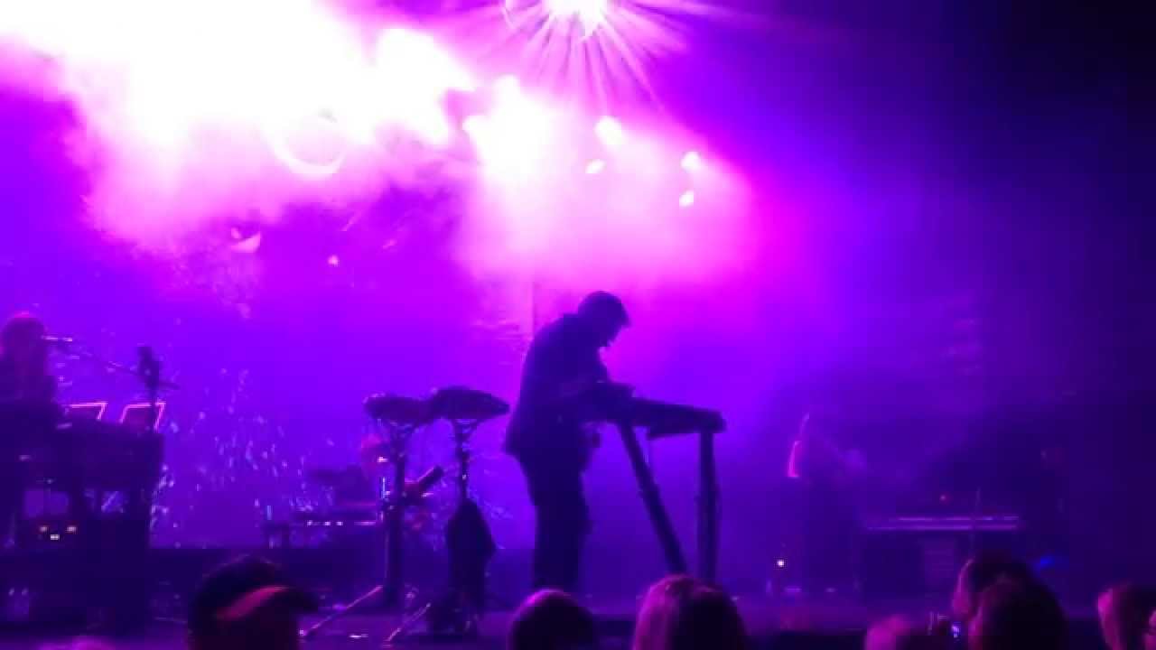 Guarda Tom Bailey - Hold Me Now - San Diego - Sept. 4, 2014 su YouTube Guarda Tom Bailey - Hold Me Now - San Diego - Sept. 4, 2014 su YouTube