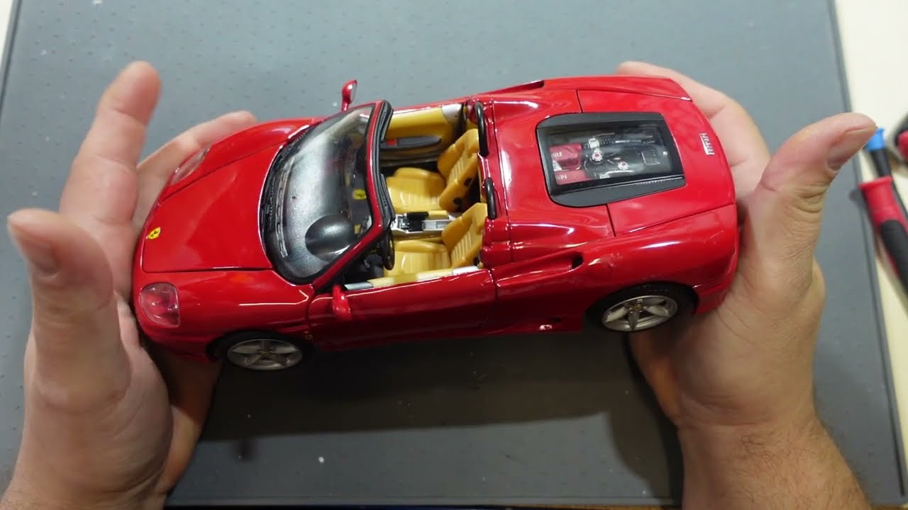 Ferrari 360 Modena Spider 1:18 Hot Wheels - YouTube