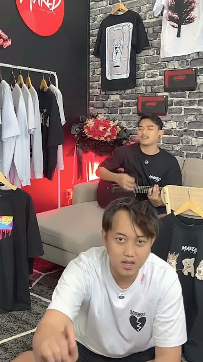 ngakak, yo ngene iki klo spek penyanyi , jualan🤭 loss kan boss#gilgasahid #hapyasmara