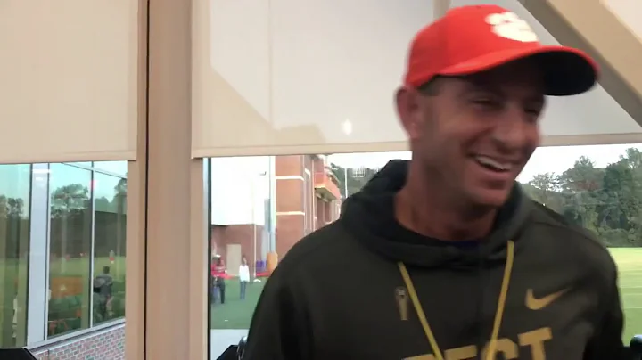 Swinney sings Alabama's version of Rocky Top