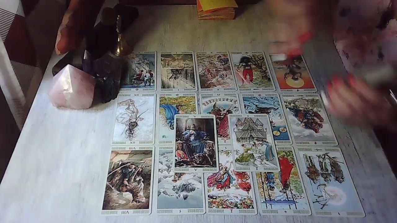 Te hizo el/la novi@. Fue contratado, para sacrificarte. Parte del plan de persecusión.  JUSTICIA.