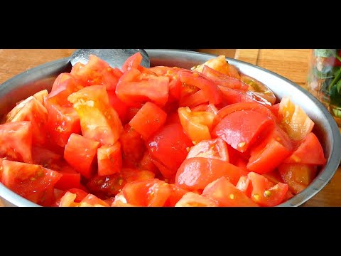 Wideo: Pomidory Z Drobiem I Warzywami