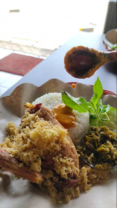 STORY WA MAKAN BEBEK GORENG RI REST AREA
