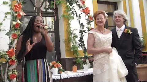 Si Nos Dejan sang by Jenny Mollet