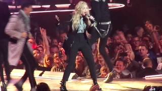 Madonna "Deeper And Deeper" live in Atlantic City