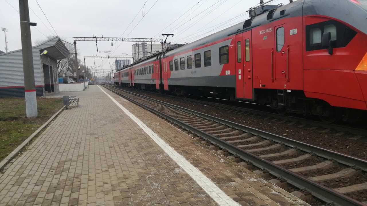 Поезд ростов сальск. Эп3д Ростов-на-Дону. Эп3д Лихая Ростов. Электропоезд Лихая Ростов. Электричка Ростов Лихая.