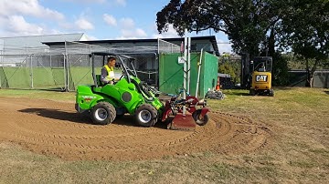 SharpGrade 1.5 Junior Precision Laser Box Blade Leveller & Avant 528