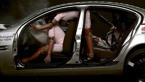 Crash Test   Belted vs Unbelted Passengers