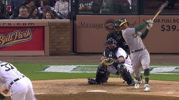 OAK@DET: Davis lines an RBI single into left field