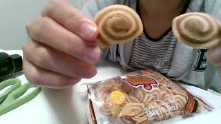 Unboxing Umbrella Cookies / Piggy Ear Cookies Snack 20200416 ASMR