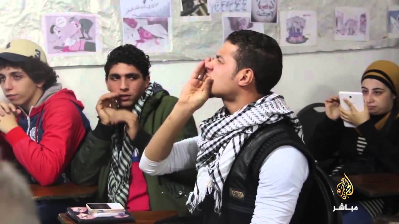 #شاهد ..  الهتاف يعلو ضد حكم العسكر و الداخلية بحزب الكرامة
