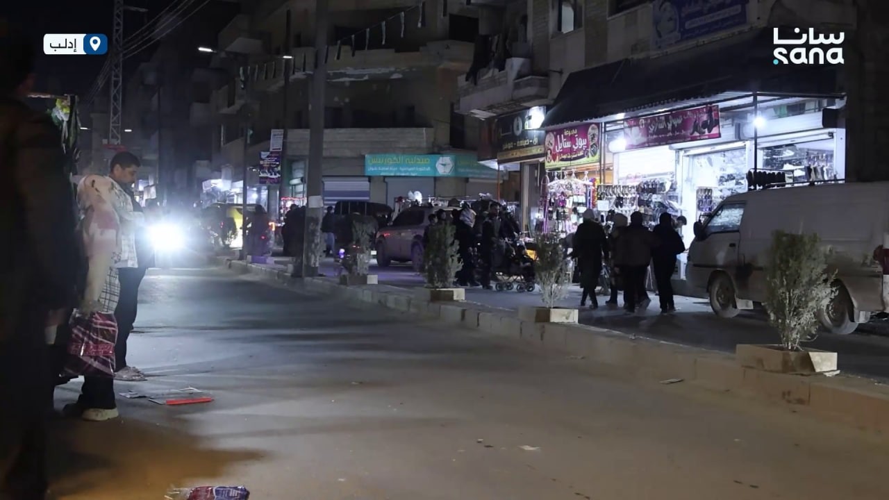 رغم الدمار.. عودة الحياة إلى أسواق معرة النعمان بعد سنوات التهجير