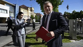 Primeiro-ministro da Eslováquia em risco de vida depois de ter sido baleado no estômago