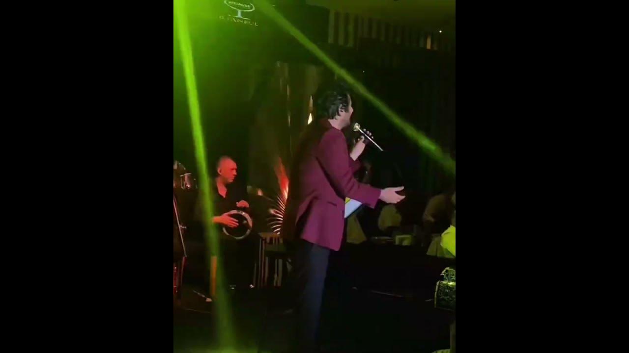 Sarı Sarı - Mahsun Kırmızıgül | Müthiş Canlı performans. 🎵🎵 #mahsunkırmızıgül #müzik #shorts #şarkı