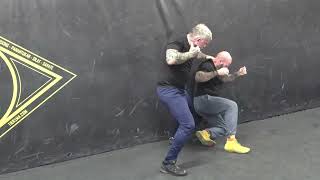 Lee Morrison & Phil Norman Anti grappling for the street Resimi