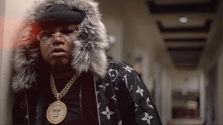 Смотреть клип E-40 Ft. Cousin Fik - In The Air Where It'S Fair