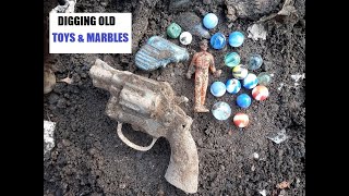 Trash Picking A Dump - Hubley Cap Gun - Vintage Marbles - Bottle Digging - Antiques - Free Stuff -