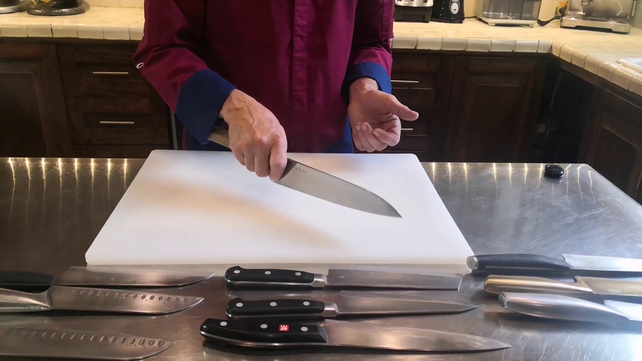 Cómo sostener, mover correctamente un cuchillo cheff, y cómo colocar su mano guía Chef David Jahnke