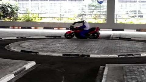 Zakie Ssdc instructor figure 8 pylon practice