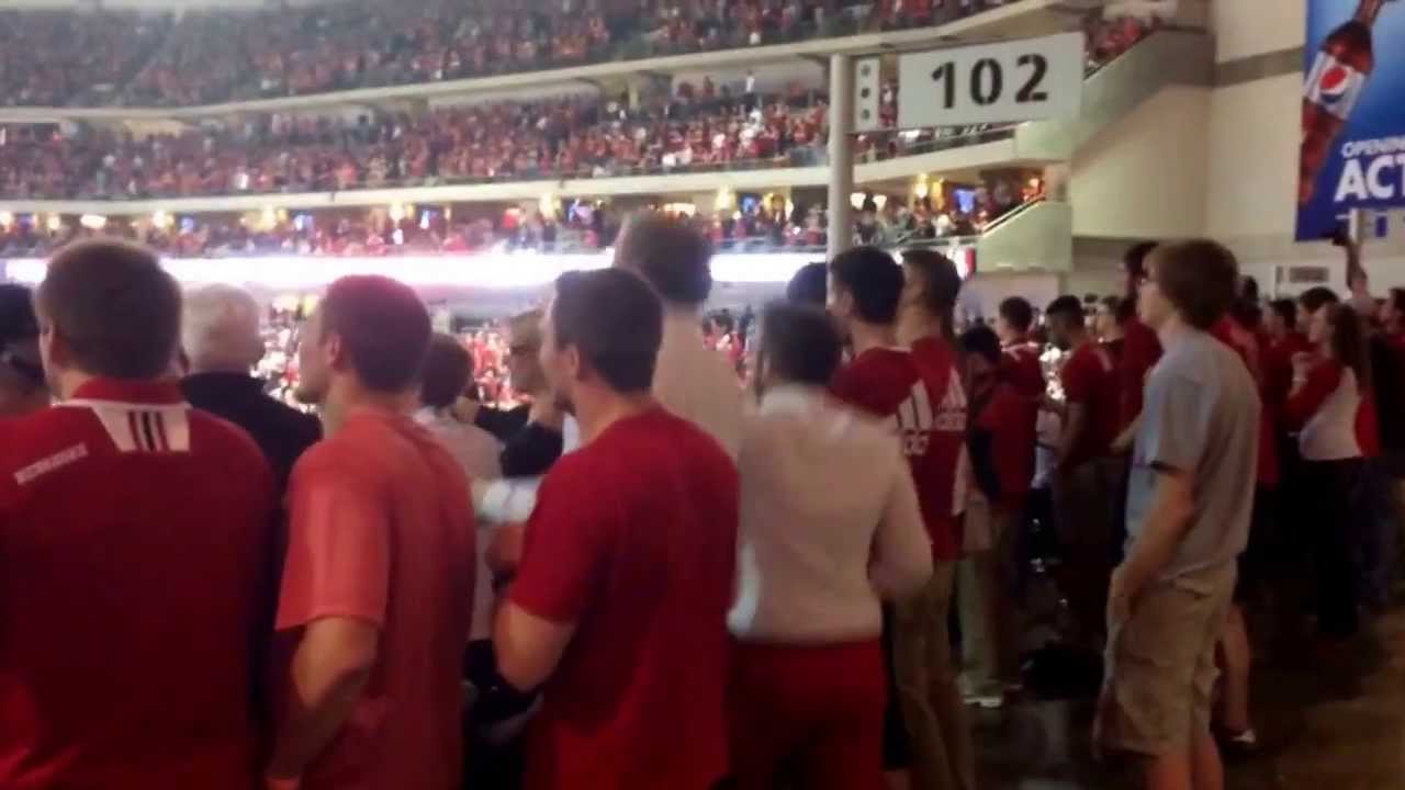 Standing Room Only Crowd at Pinnacle Bank Arena - YouTube