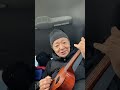 「山形刑務所イベントへ向かう車中で『山形育ち〜ファンキーモンキーベイビー』をウクレレで」