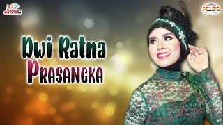 Dwi Ratna - Prasangka (Official Music Video)