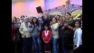 Gazi̇emi̇r Beledi̇ye Başkani Hali̇l İbrahi̇m Şenol İle Gazi̇emi̇rli̇ Kadinlarimizdan 10.Yil Marşii
