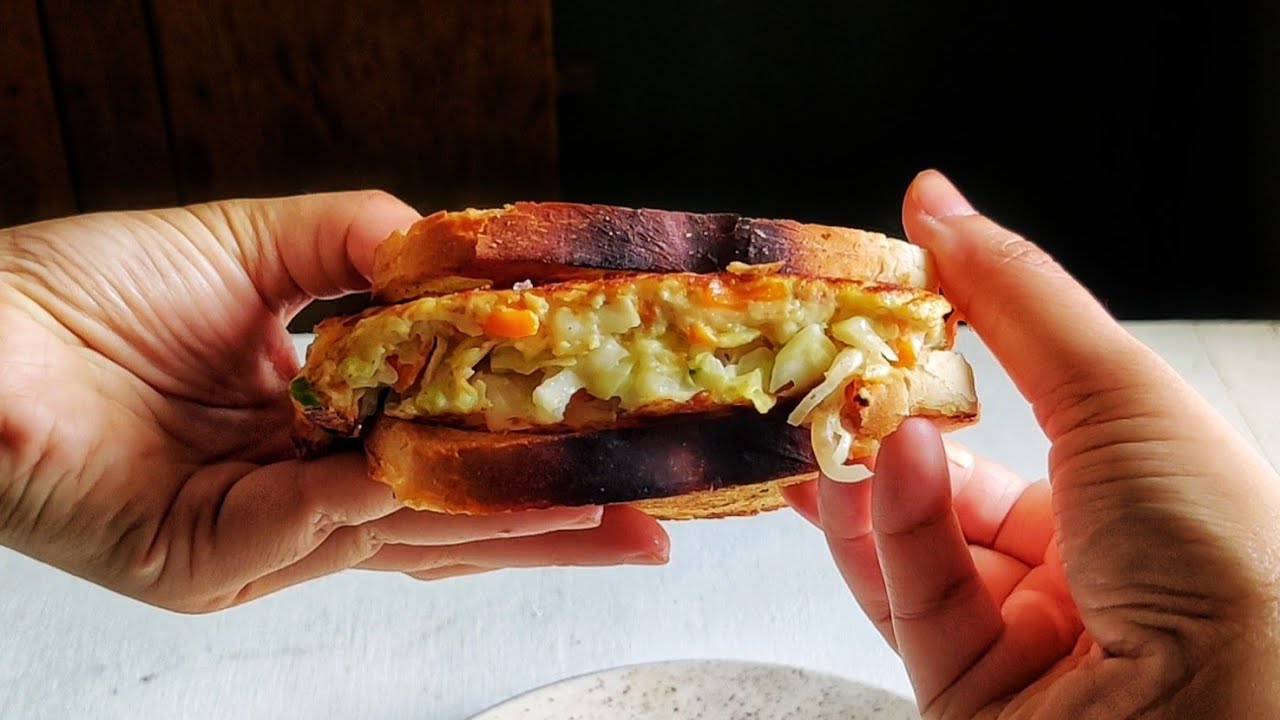 Carrot and cabbage high fibre chutney open toast
