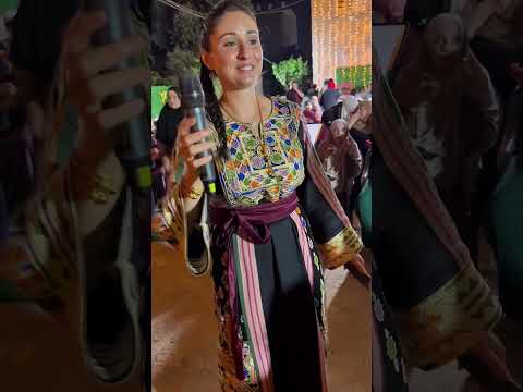 لولا العز ولولا الكيف ما لبسنا الذهب عادي واهلنا عقادي الشور بجميع البلادي حنه عروسه حنه فلسطينيه