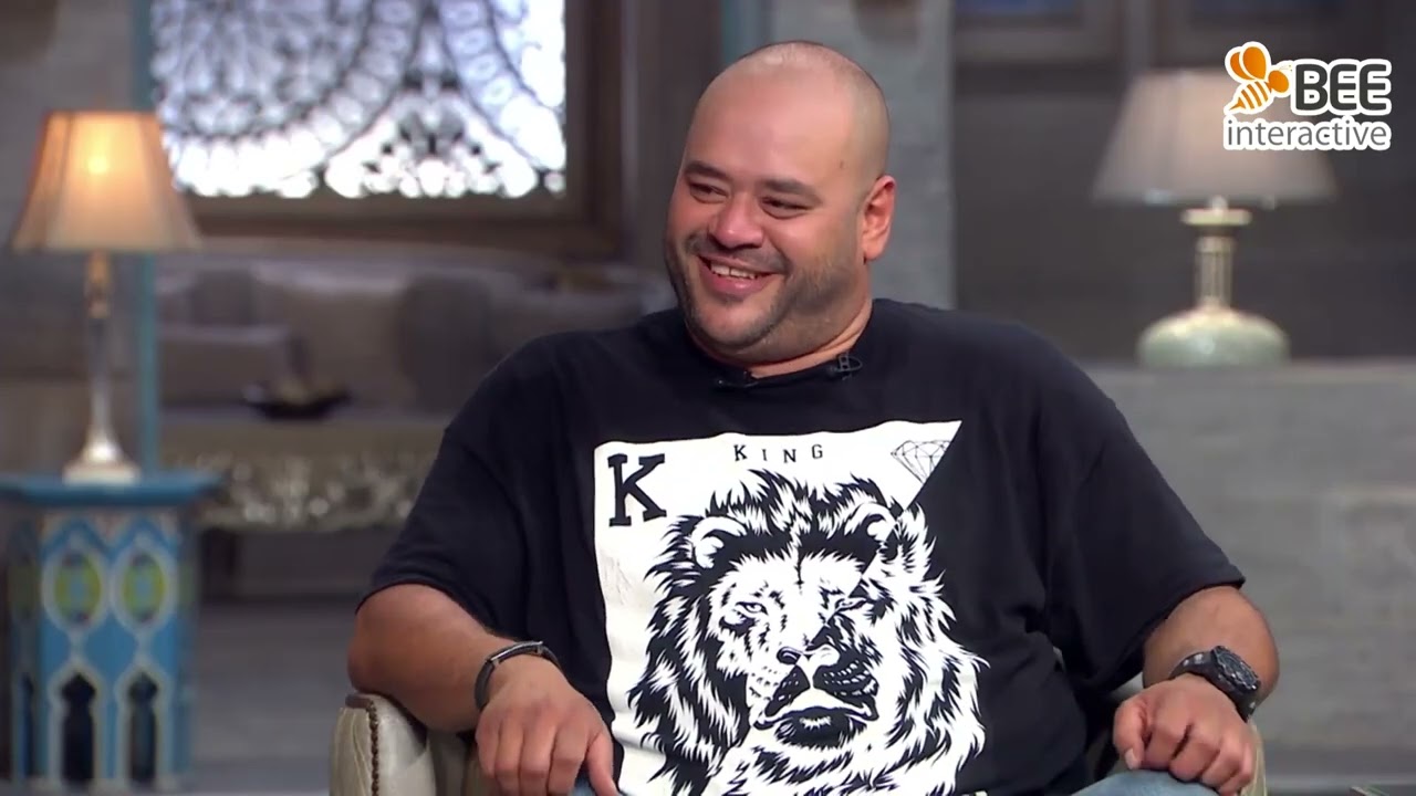 صاحبة السعادة - قعدت 17 يوم بشرب مياة بس خسيت 45 ك.. النجم محمد ممدوح هيعرفنا أزاي عمل رجيم المياة!