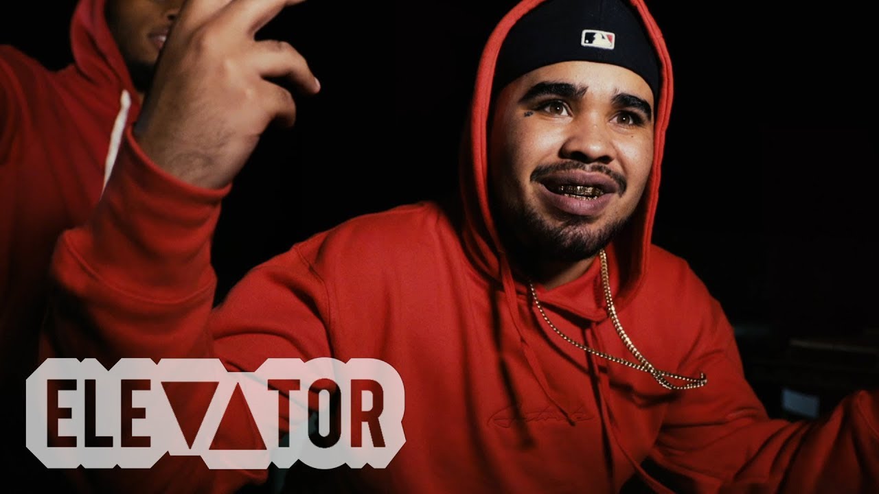 RADIOAKTIVE ft. RUCCI & TWOSKEE - Intro (Official Music Video) - YouTube