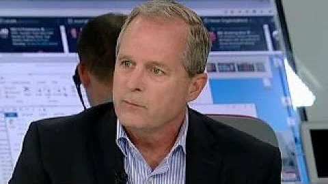 Former FBI agent: Paddock doesn't fit into an easy...