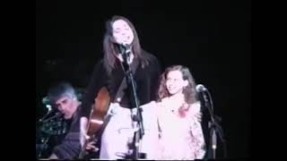 Nanci Griffith & Kirsten Schrull - It's A Hard Life Wherever You Go [Boston Symphony Hall] (1995)
