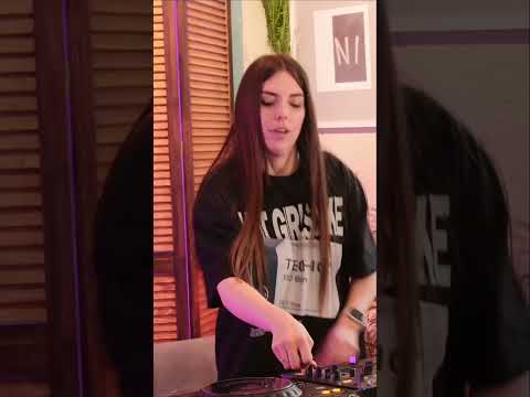Techno Feeling: No Words, Just Vibes