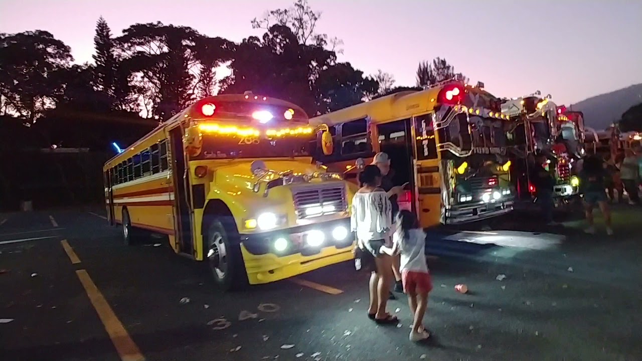 Segundo Bus Show El Salvador 🇸🇻📷 (Show de luces)(@yosoyangelrm) 1080p