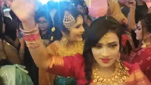 বরযাত্রা অনুষ্ঠান # বর আসছে কনে কে নিয়ে যাওয়ার জন্য # labonialom vlog (683)