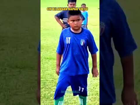 Video: Bolehkah anda mengangkat rakan sepasukan dalam bola sepak?