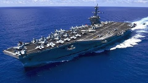 Cận cảnh tàu sân bay USS Carl Vinson thả neo ở cảng Tiên Sa - Đà Nẵng