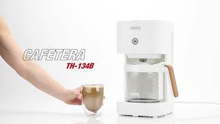 Vive una experiencia รบnica con la Cafetera TH 134B
