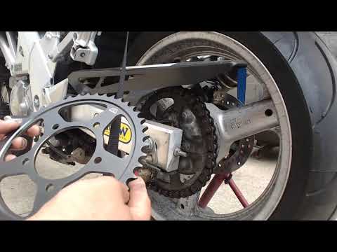 Video: Cât costă înlocuirea unui lanț și pinion pe o motocicletă?