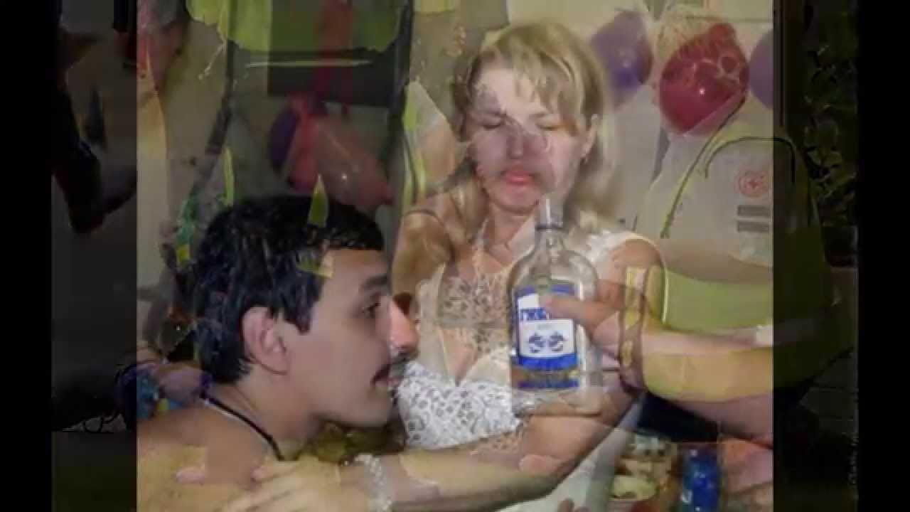 Бесплатные видео русская жена изменяет мужу. Пьяные русские мамочки. Пьяные девушки изменяют. Пьяные женщины на корпоративах.