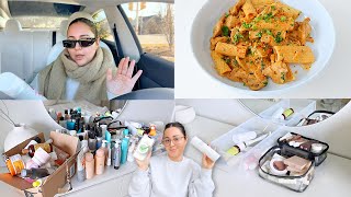 VLOG: Cleaning Up My Life, Creamy Cajun Pasta & Whole Foods Haul