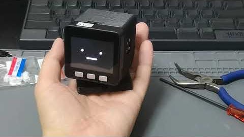 Stack-chan on my hand(Basic gaze and blink behavior)