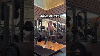 Didn’t notice until I watched the video 😅 Lbs/kg are confusing so sometimes I just put something on
