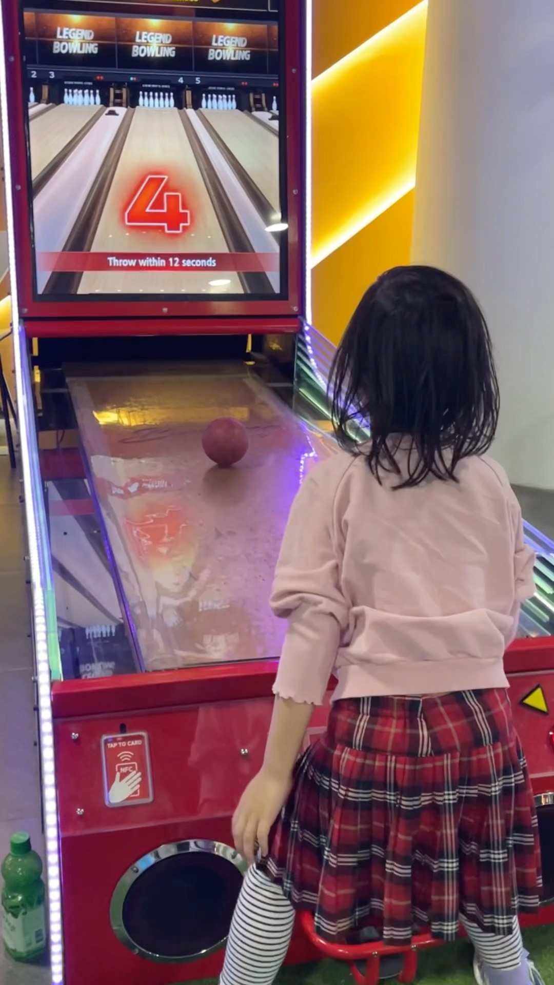 (Golf familyVN) em bé chơi bowling hay quá ? #good #cute#shorts