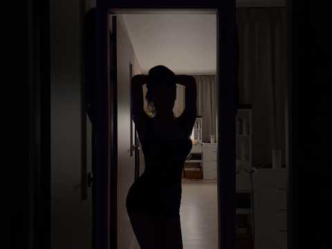 막차 타러 왔슴둥~~#실루엣 #실루엣챌린지 #유행 #챌린지 #shorts